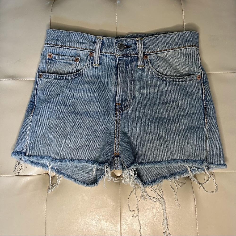 Levi's 501 cut off short shorts - Picture 3 of 7